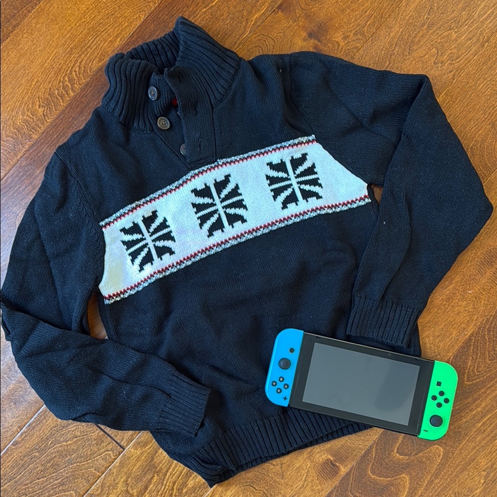 Chaps • Boy’s Black and White Sweater